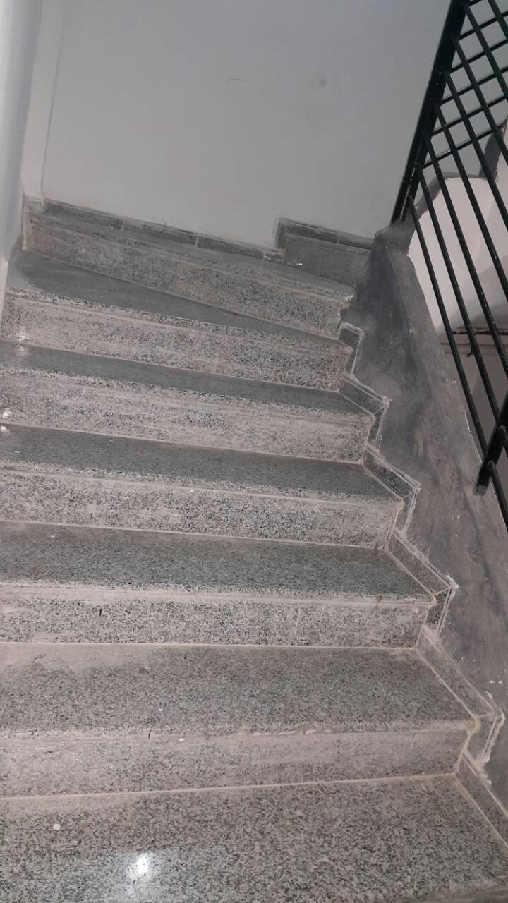 Melbou — Façade latérale